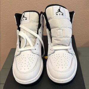 Nike Air Jordan 1 Mid Retro “Reverse Panda/White Black